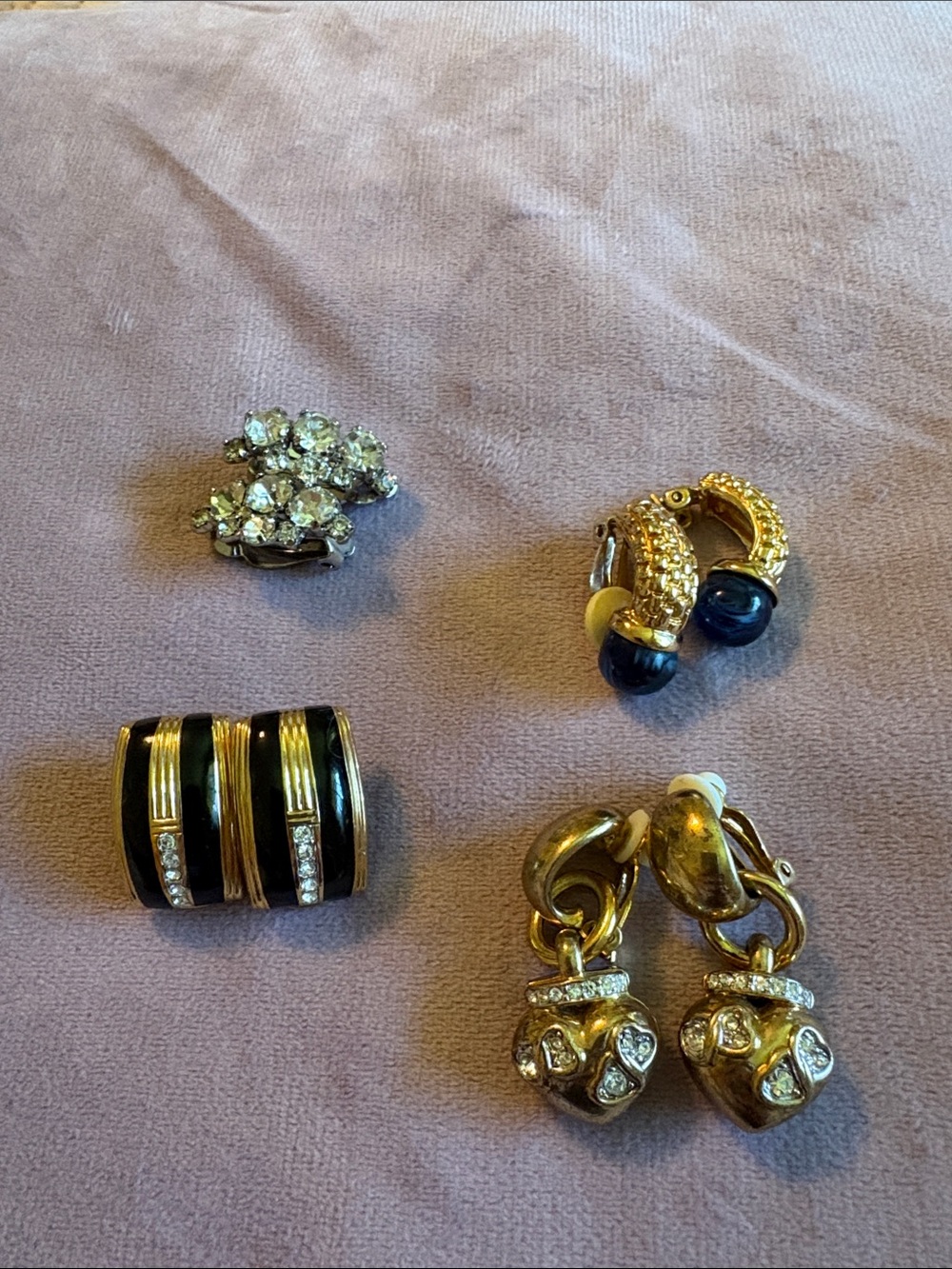 Vintage 80s 90s clip on earrings